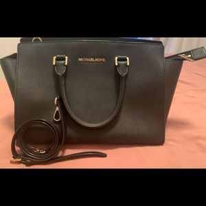 Michael Kors Black Saffiano Leather Handle Bag